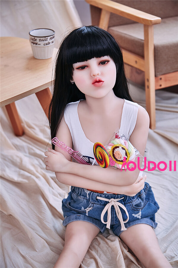 Mini sex doll-Cute Flat Chested Mini Sex Girl Maddison 128cm 4ft 1-02